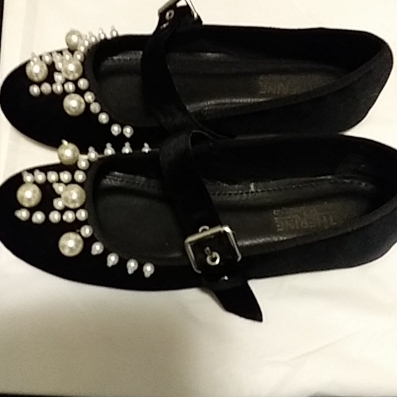 Shoes - Picture 3 of 3